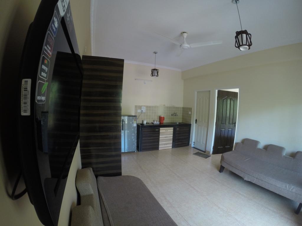 Ocean Crest Hotel Colva Exterior photo