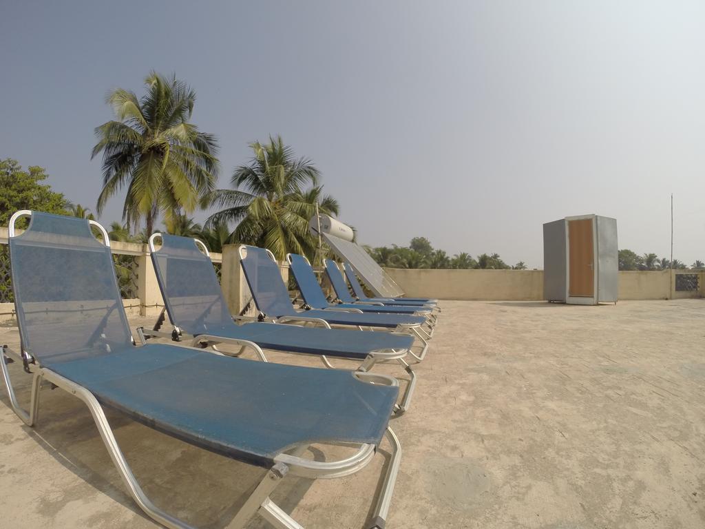 Ocean Crest Hotel Colva Exterior photo