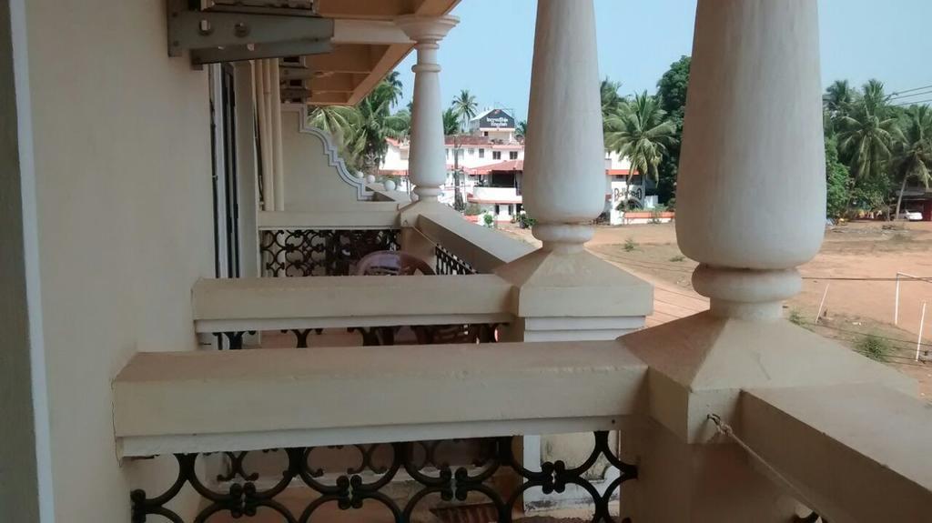 Ocean Crest Hotel Colva Exterior photo