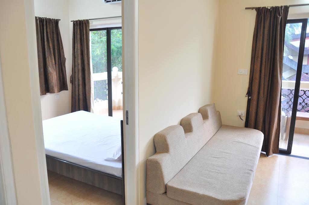 Ocean Crest Hotel Colva Room photo