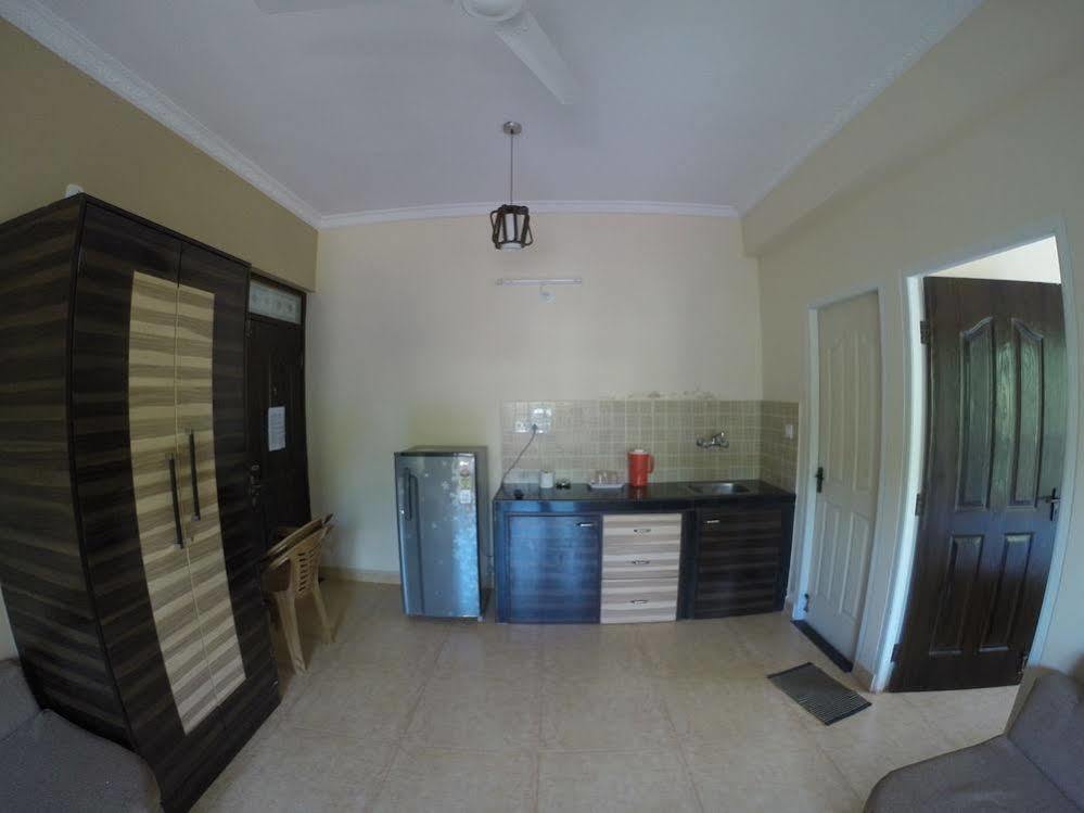 Ocean Crest Hotel Colva Exterior photo